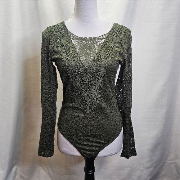 Charlotte Russe Tops - Charlotte Russe Olive Green Lace Long Sleeve Bodysuit Size Medium